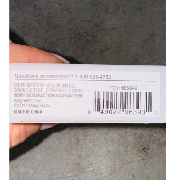 Dashing Fine Gifts 4 Whiskey Cubes with 1 Pouch Chill Your Spirits Gray Black - Picture 6 of 6